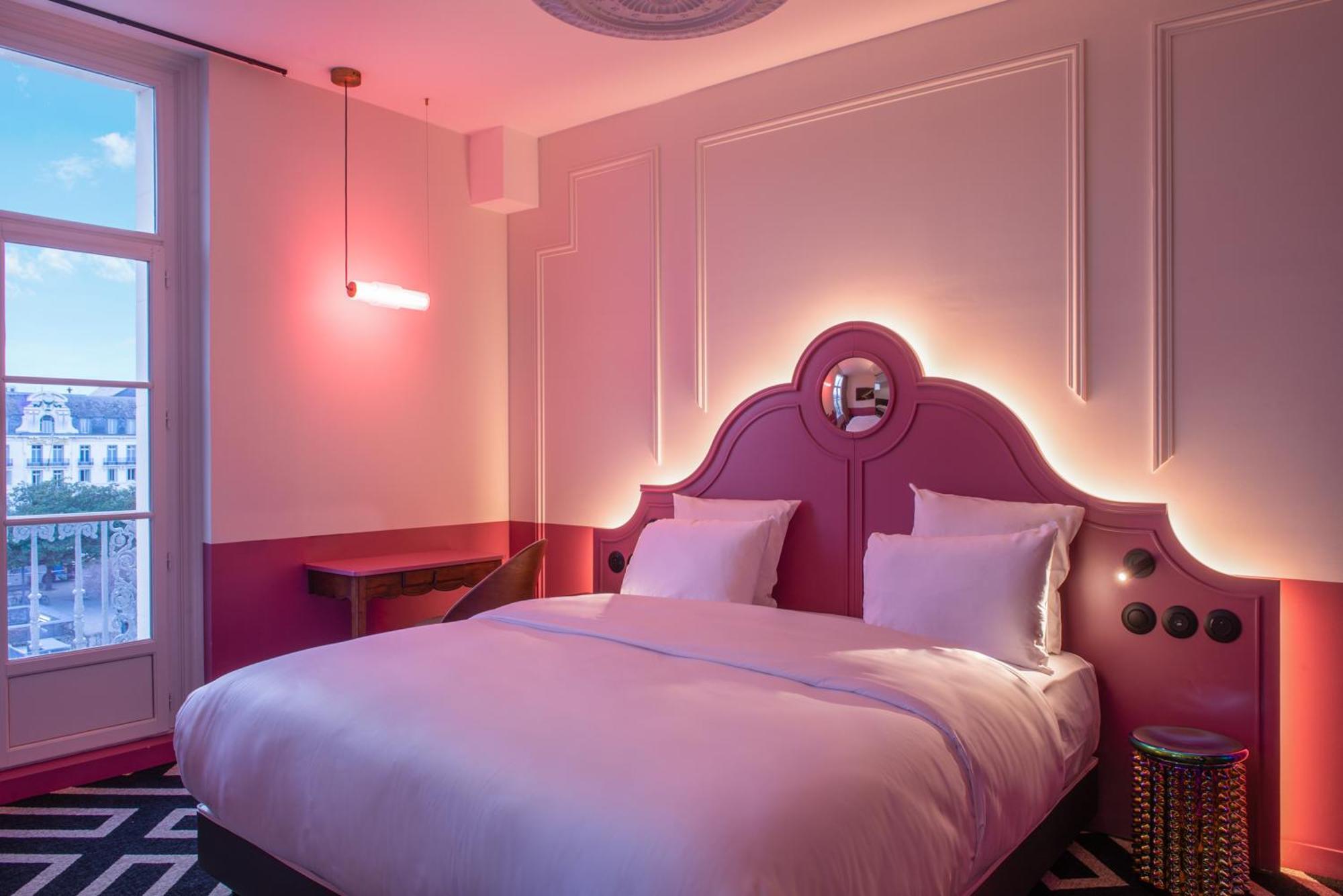 Labe Hotel Tours Centre Gare エクステリア 写真