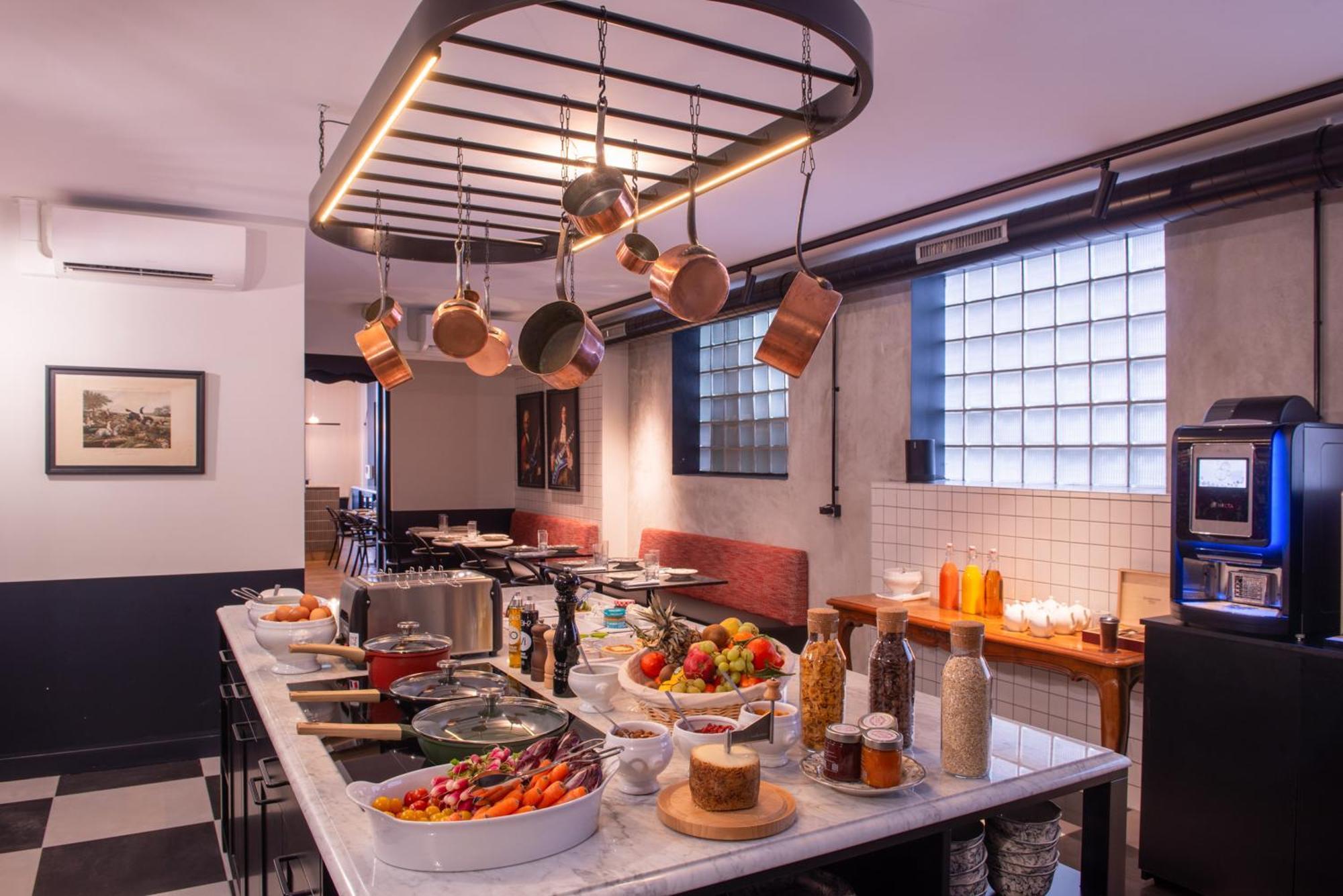 Labe Hotel Tours Centre Gare エクステリア 写真