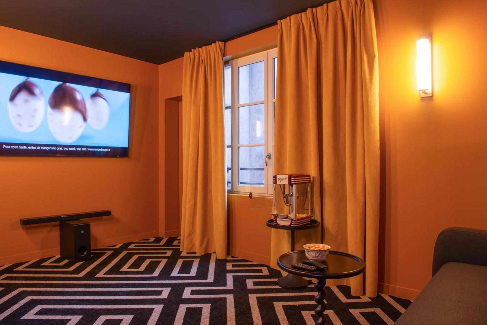Labe Hotel Tours Centre Gare エクステリア 写真